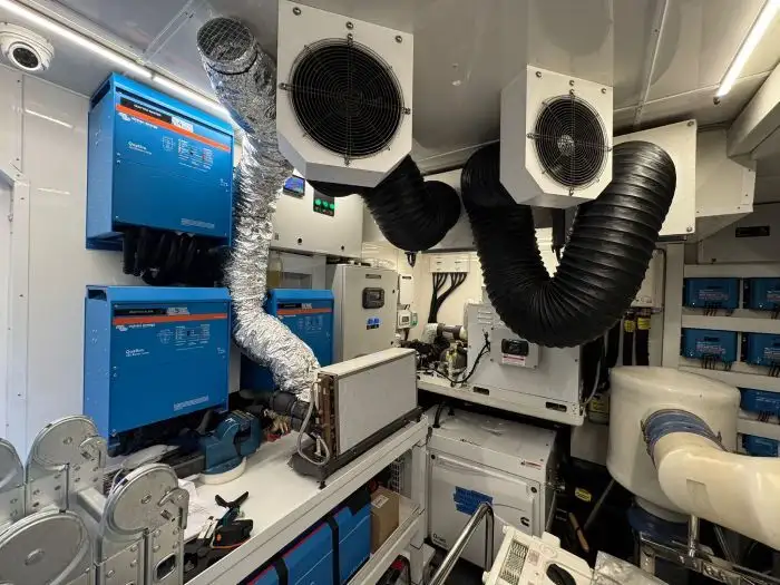 D�pannage urgent de clim bateau sur l'ensemble de la C�te d'Azur : R�activit� 24/48h � Cannes et Nice